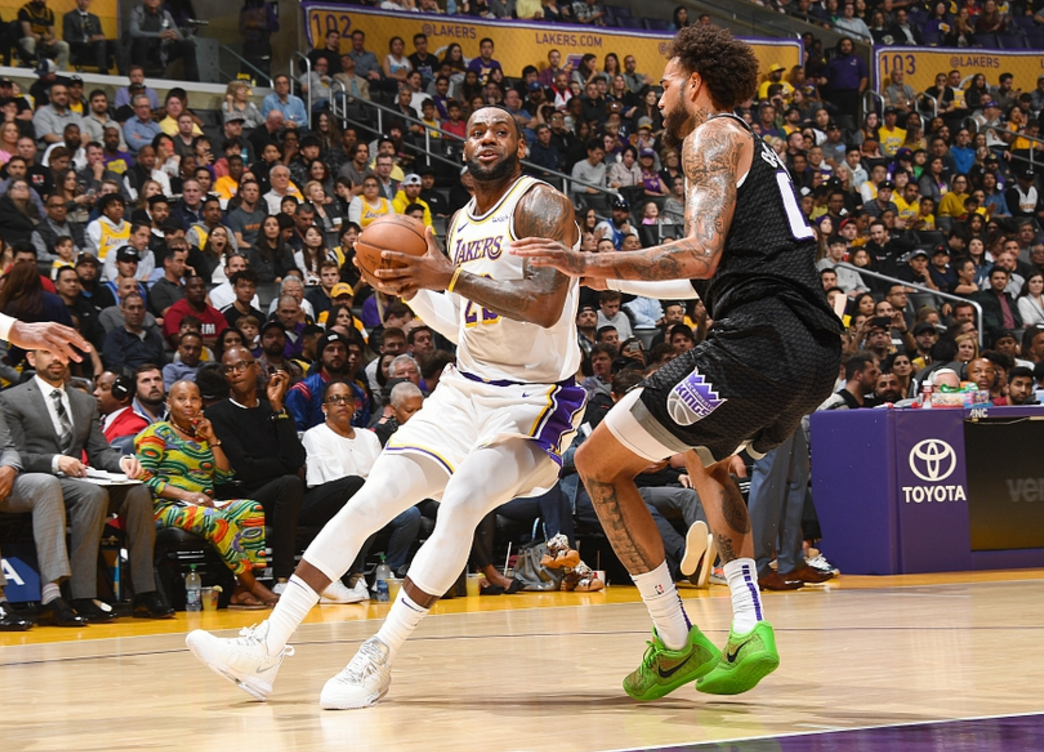  希尔德替补火力全开，国王三分大队击溃湖人防线